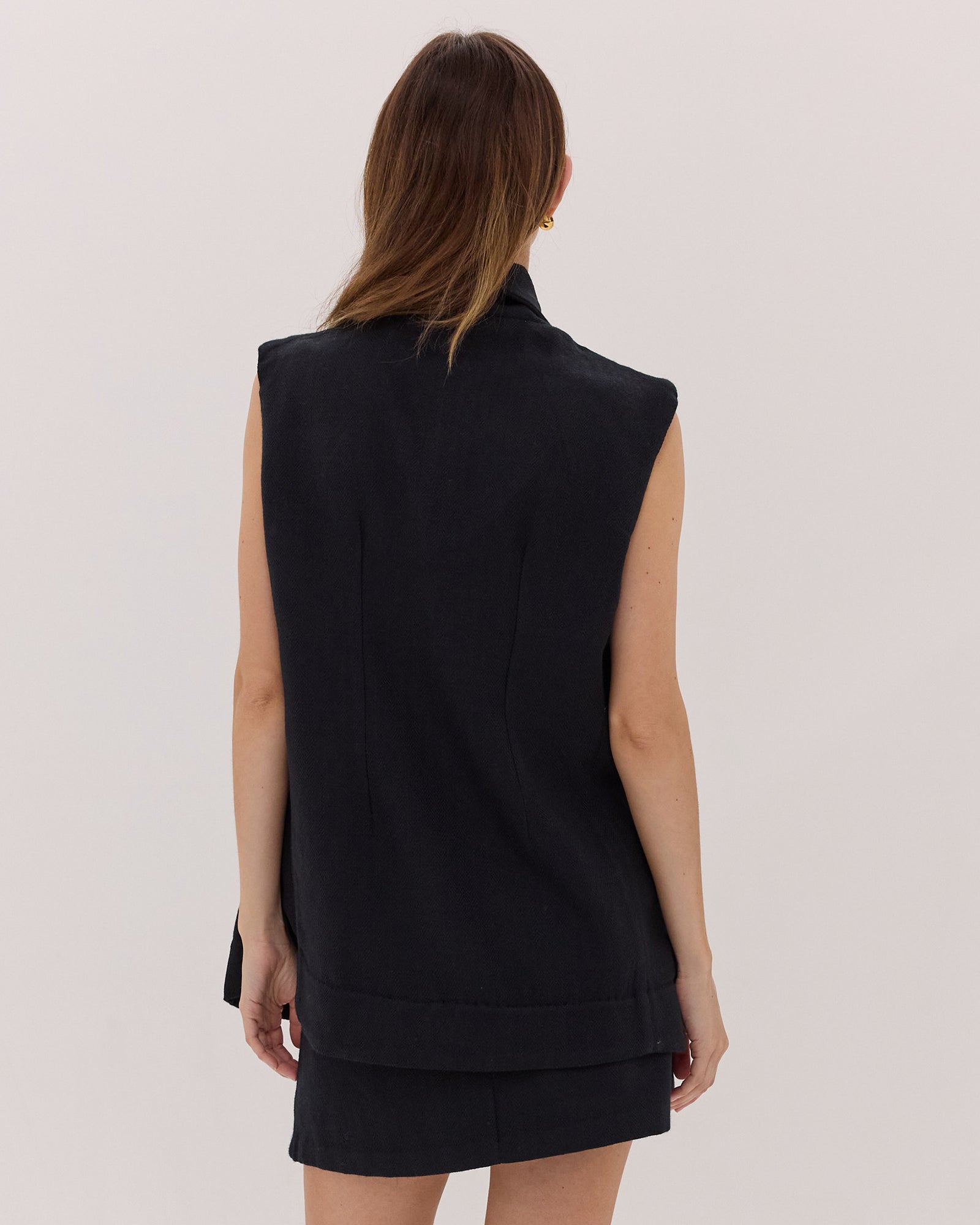 The Wool Tailored Vest | Black