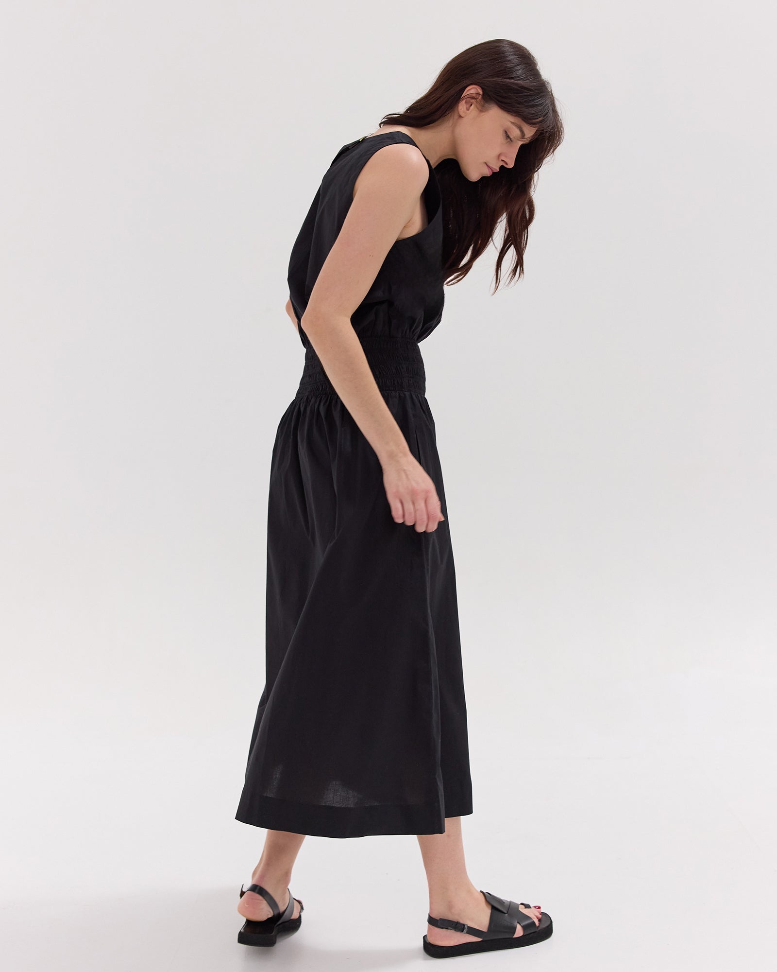 The Sleeveless Shirred Midi Dress | Black