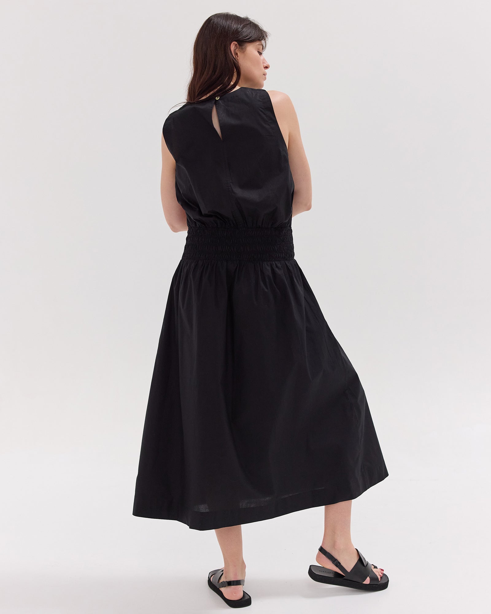 The Sleeveless Shirred Midi Dress | Black