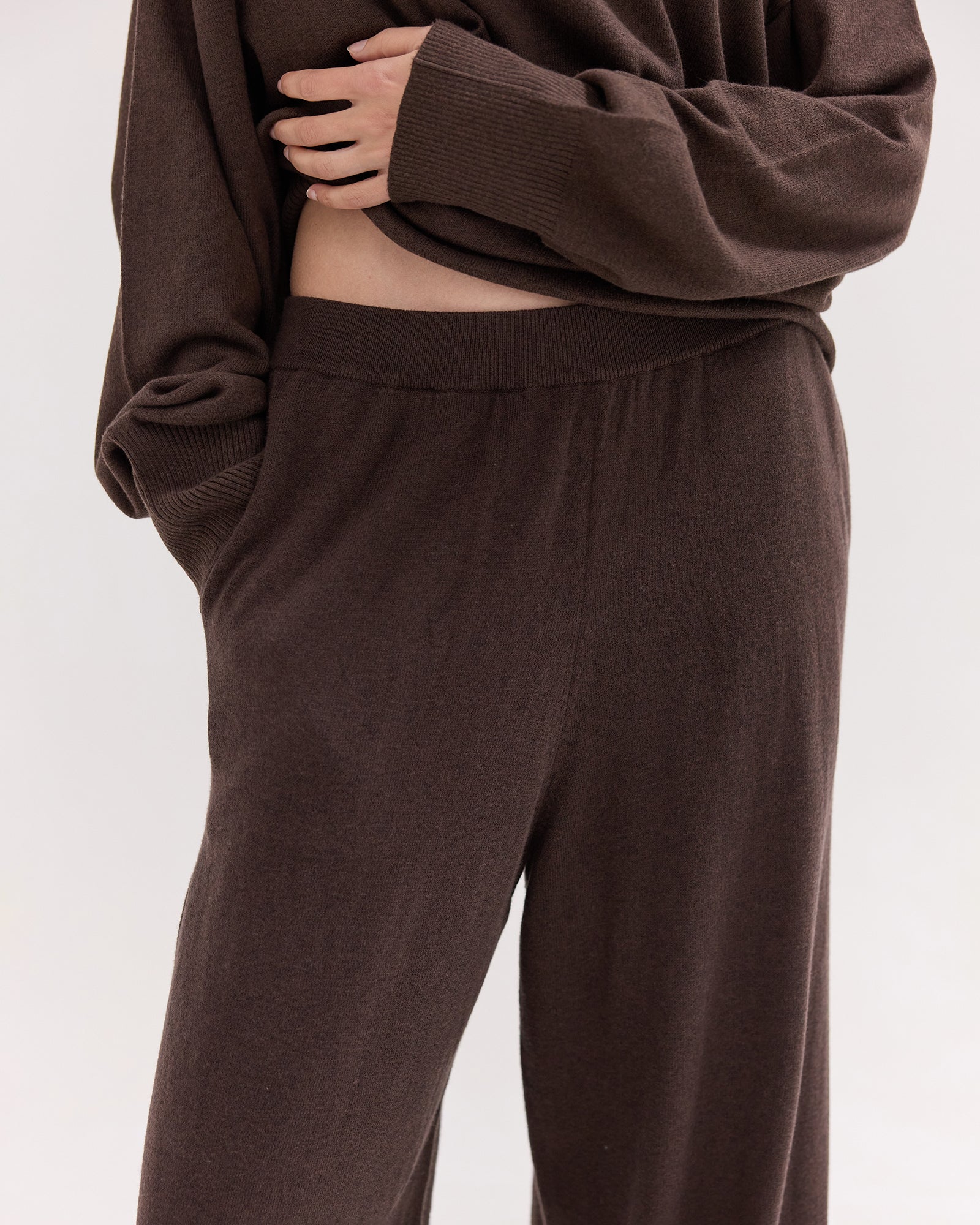 The Travel Pants | Brazil Nut