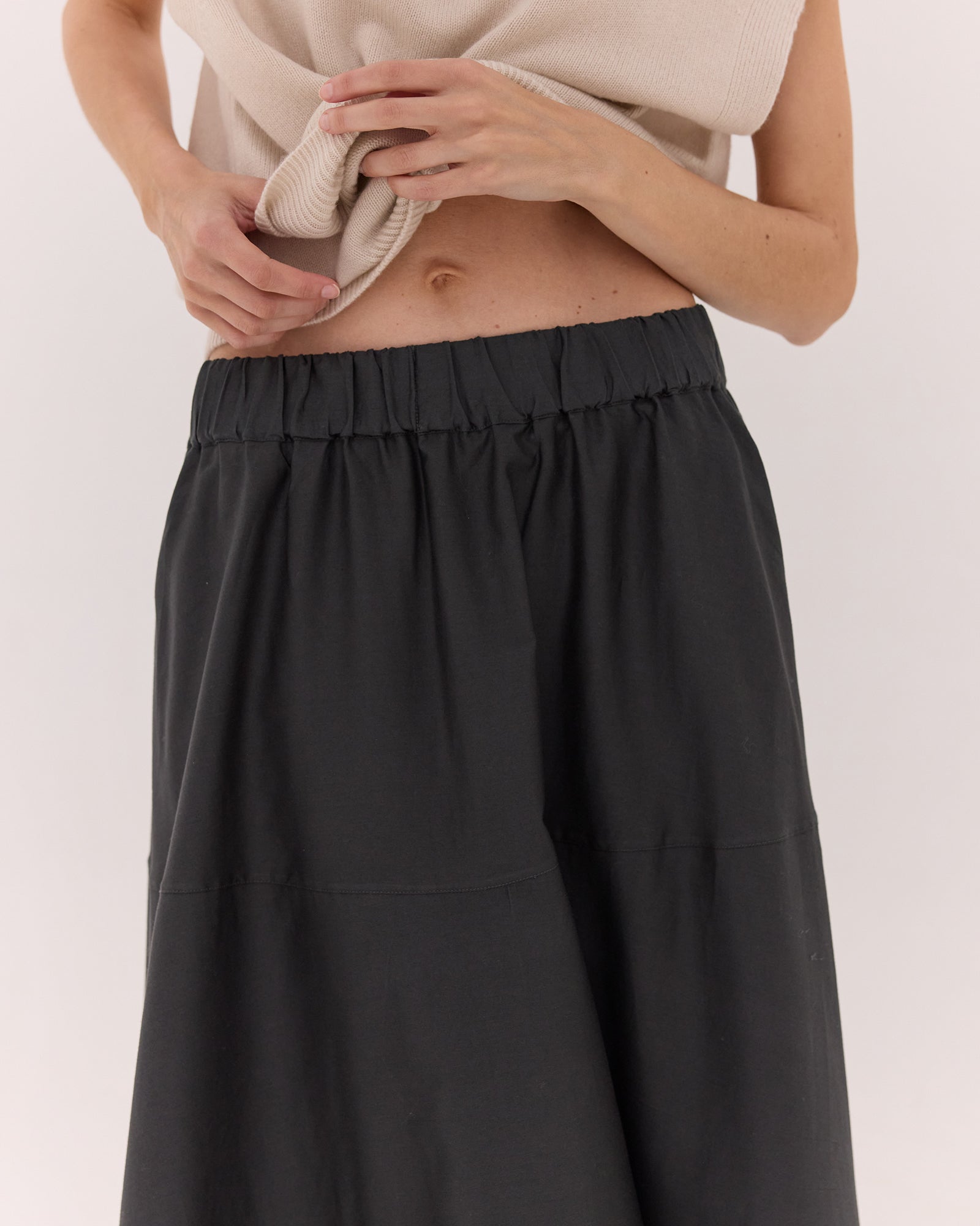 The Maxi Skirt | Carbon