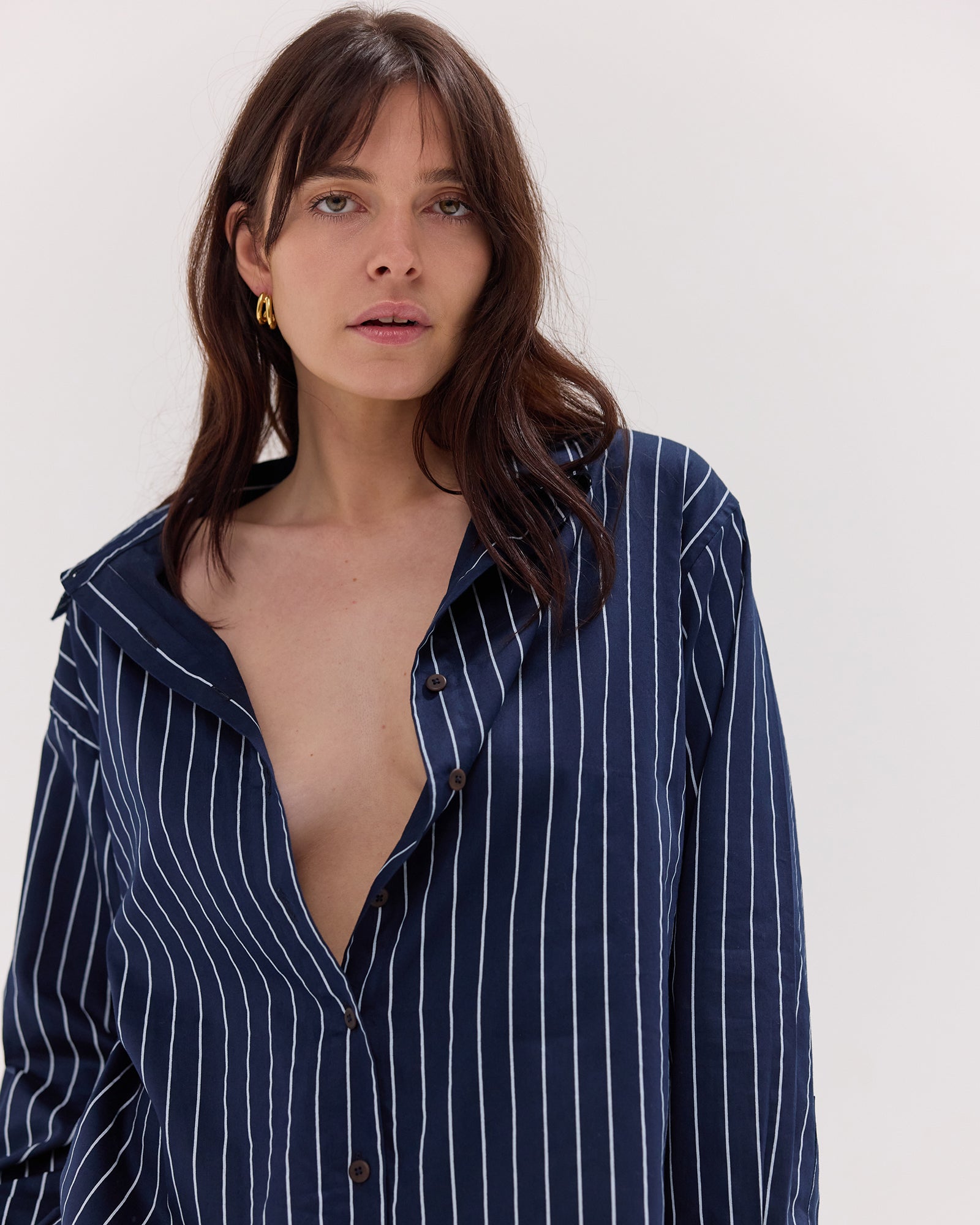 The Dropped Yoke Shirt | Navy & White