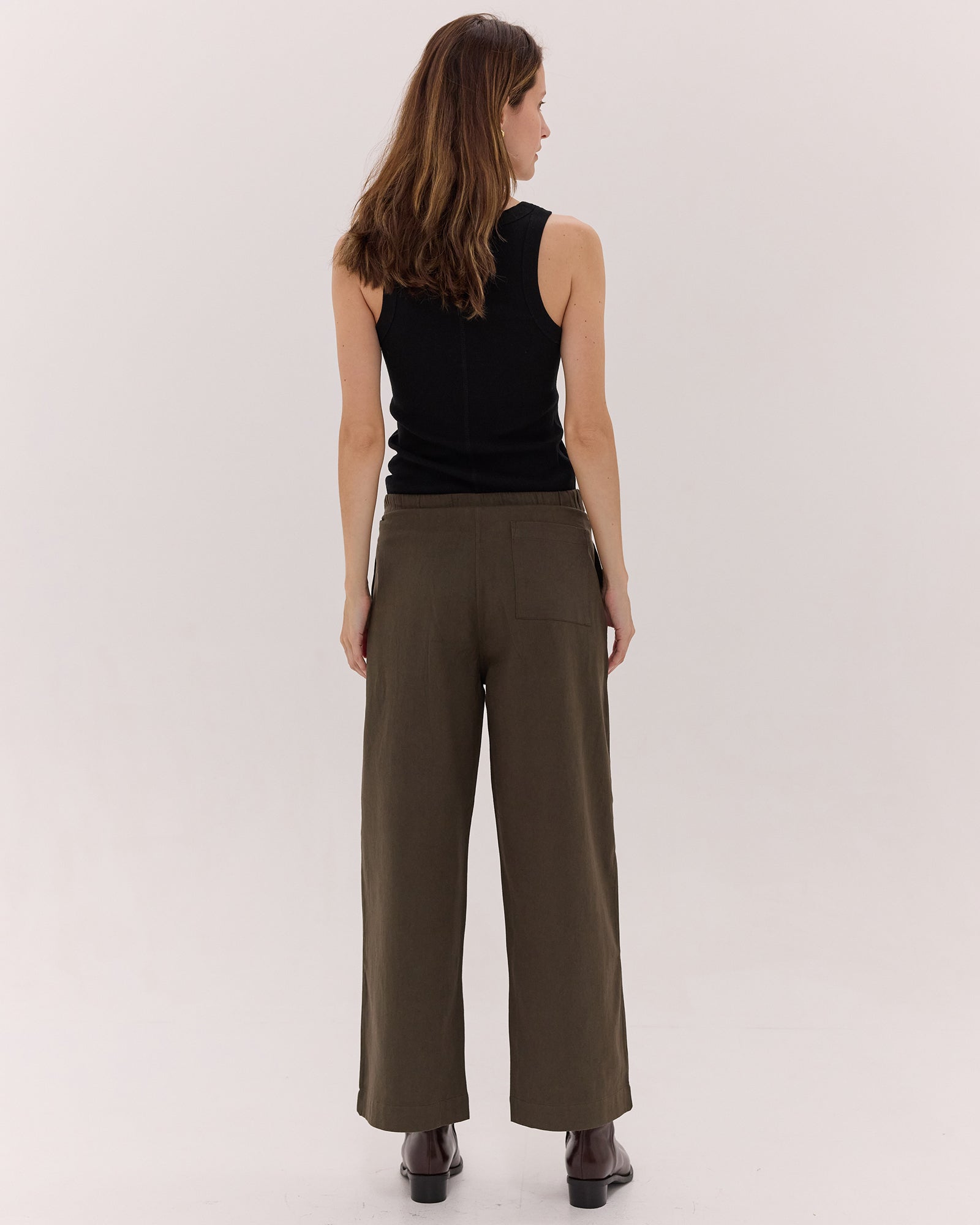 The Relaxed Tailored Pant | Dark Olive