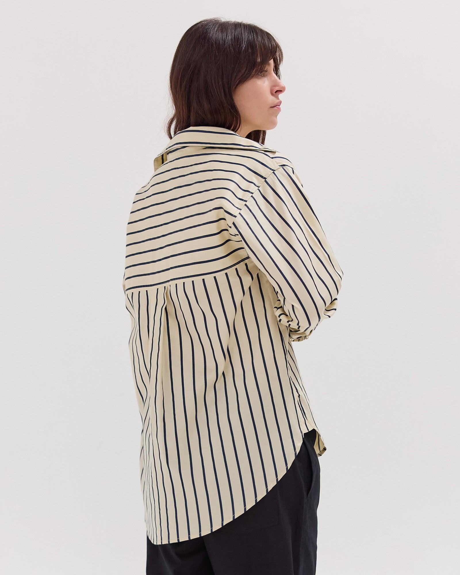 The Dropped Yoke Shirt | Cream & Navy