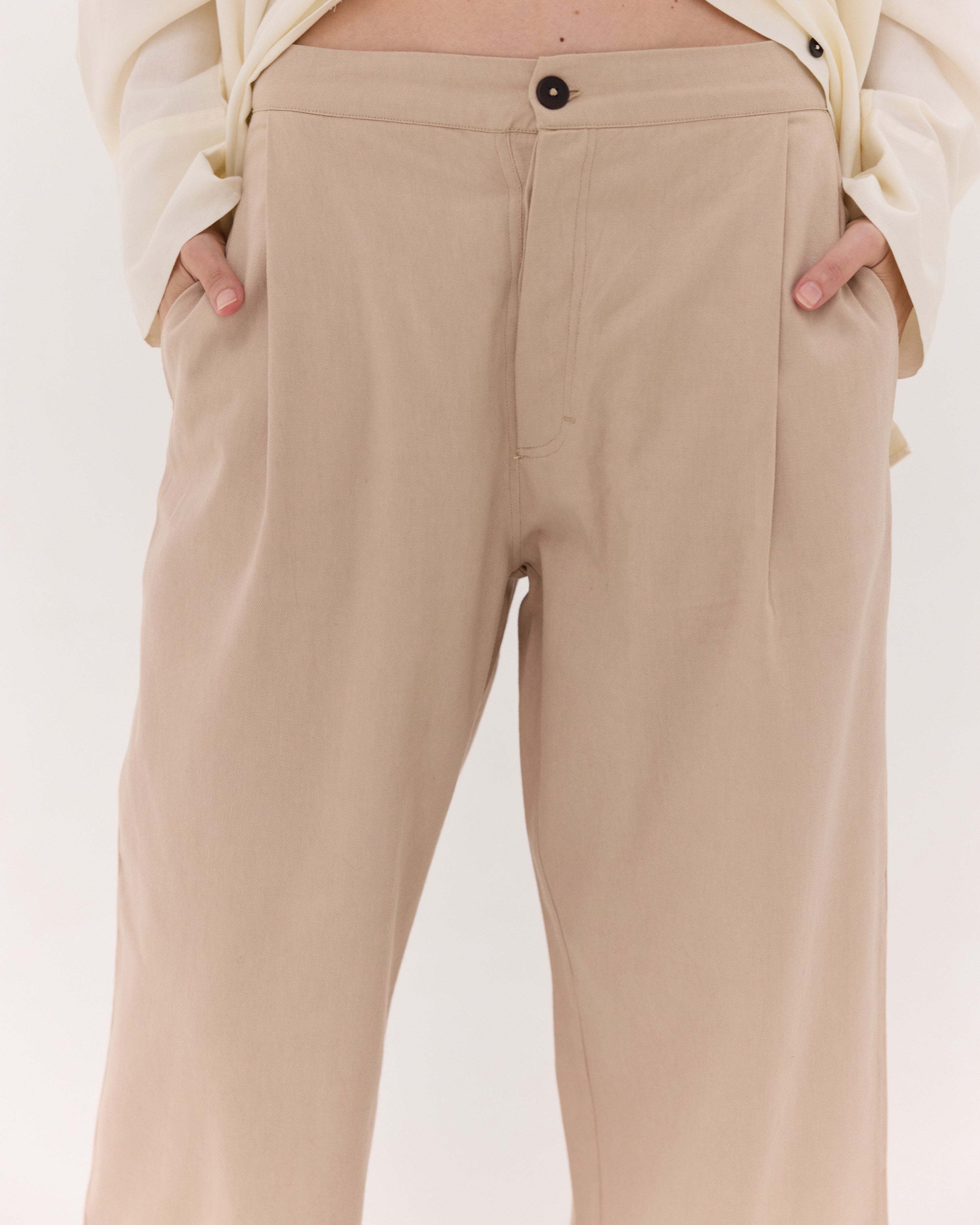 The Relaxed Tailored Pant | Barley