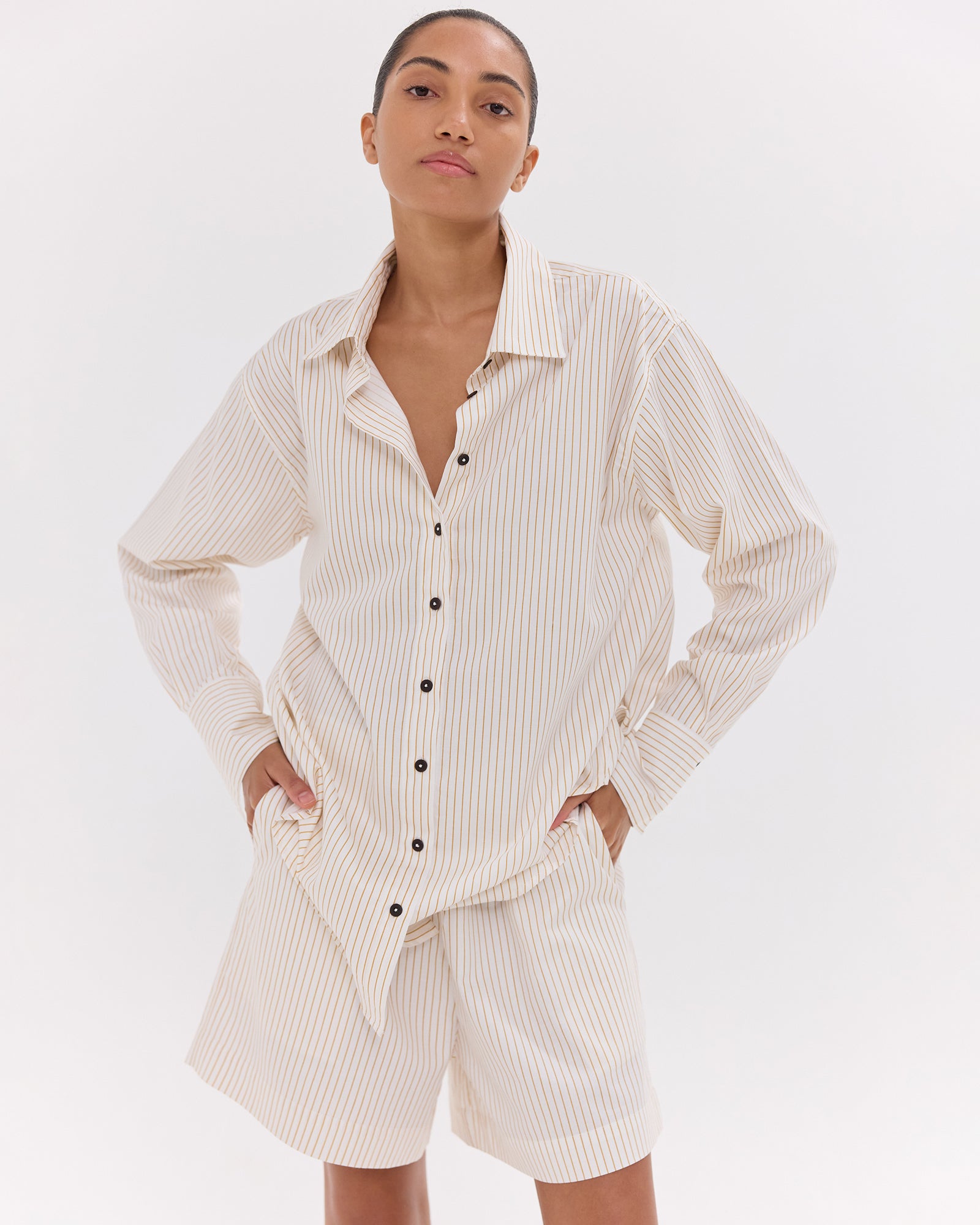 The Elastic Waist Shorts | Italian Wheat & White