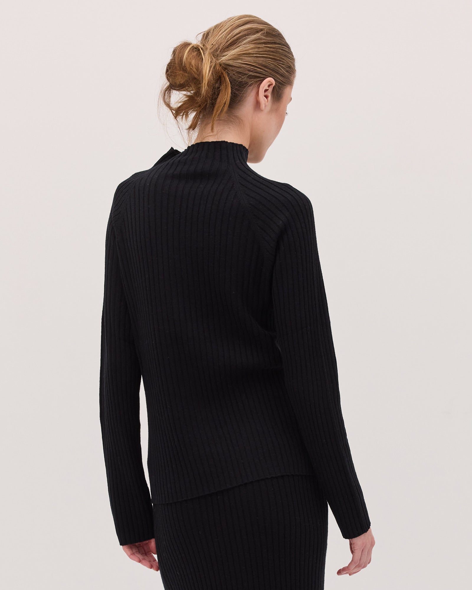 The Rib Knit Long Sleeve | Black