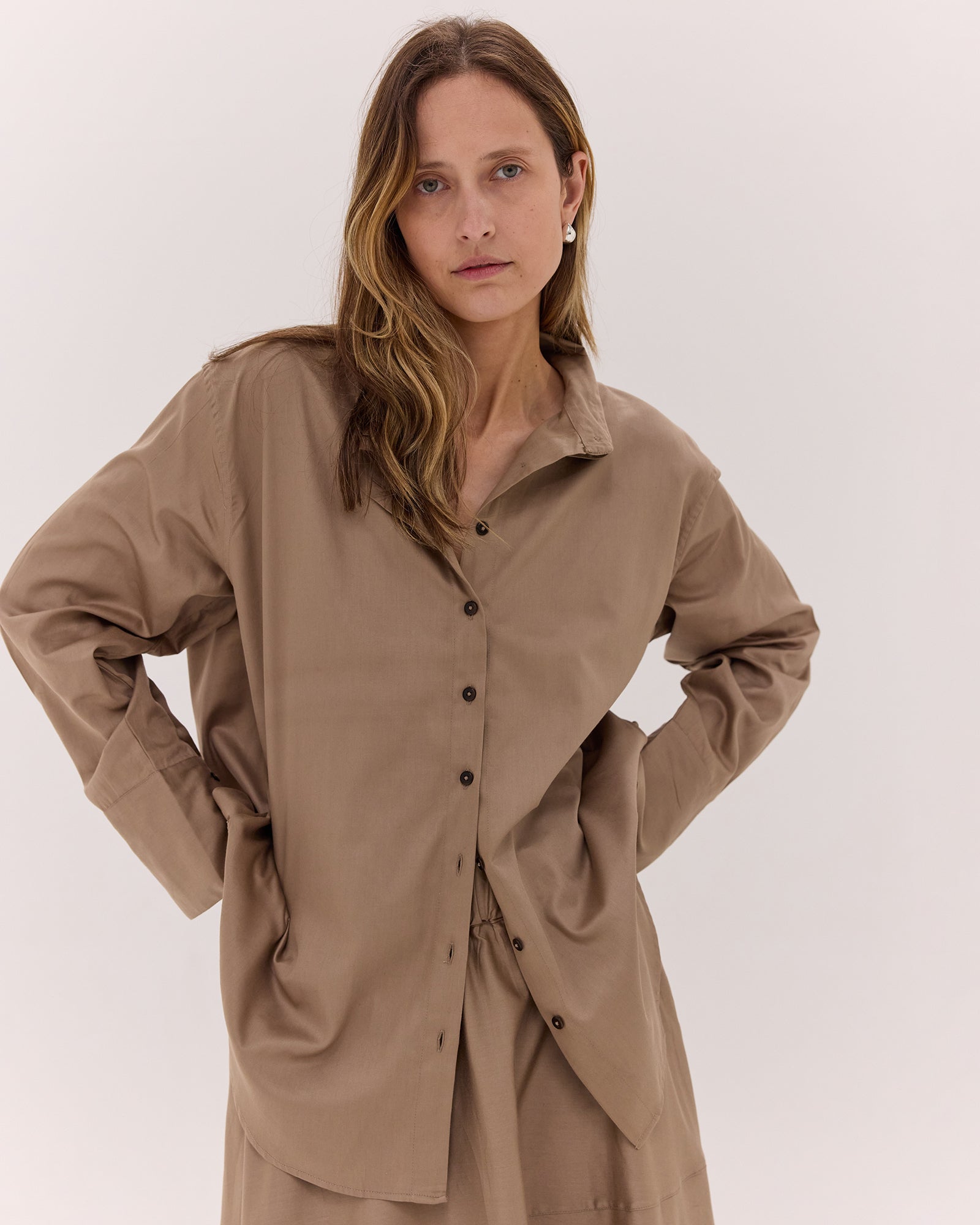 The Split Back Shirt | Praline