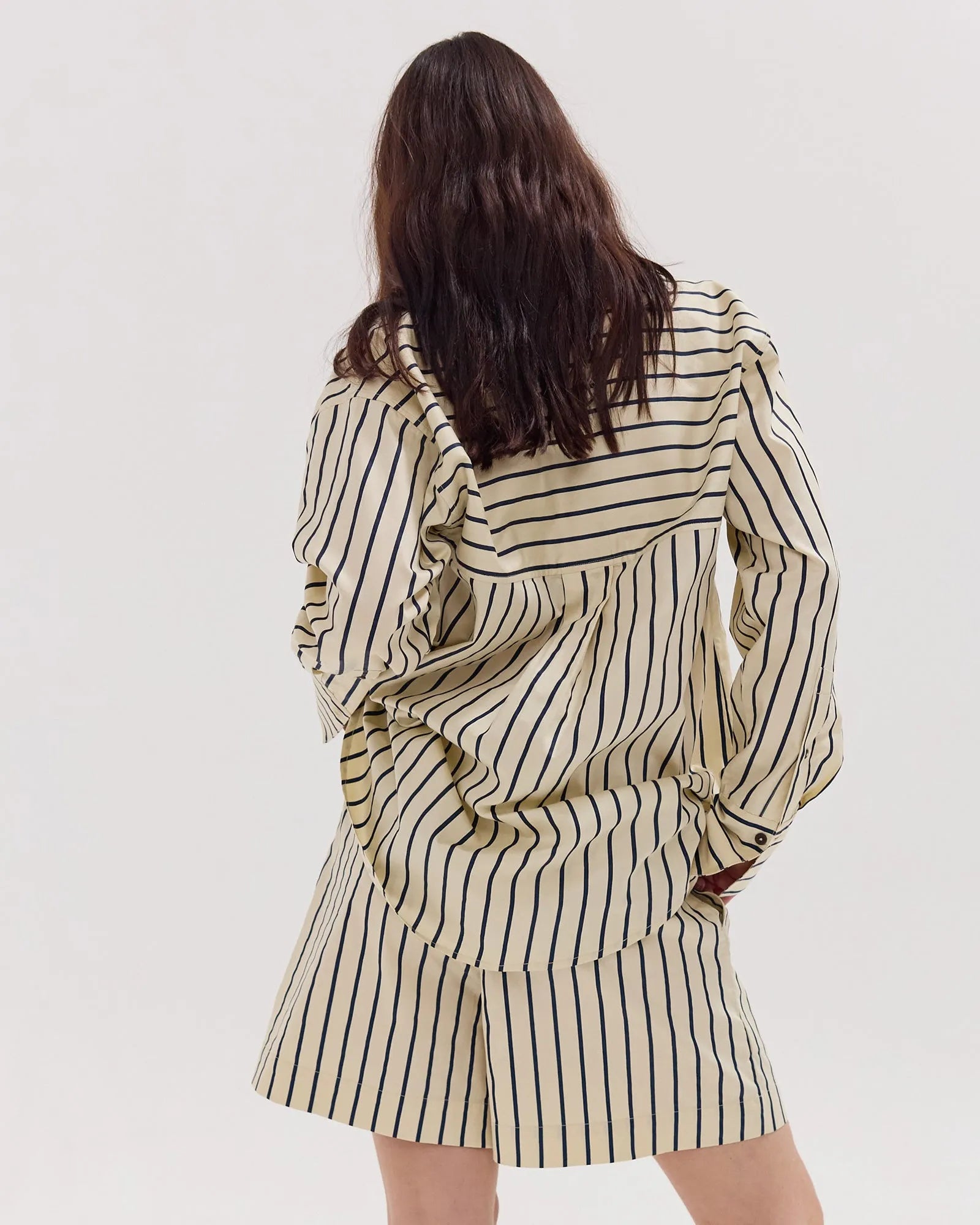 The Elastic Waist Shorts | Cream & Navy by Cloth & Co.