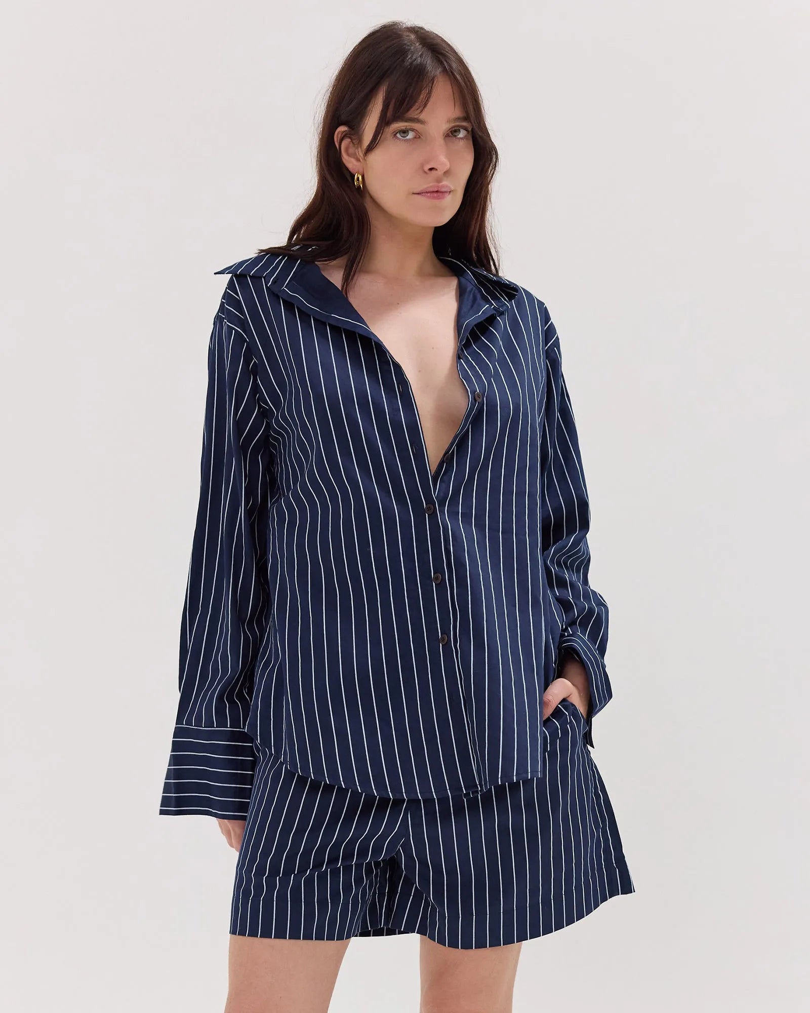 The Elastic Waist Shorts | Navy & White by Cloth & Co.