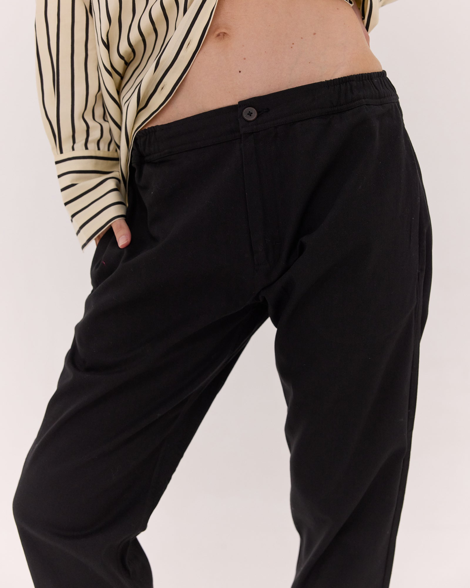 The Cotton Twill Relaxed Pant | Black
