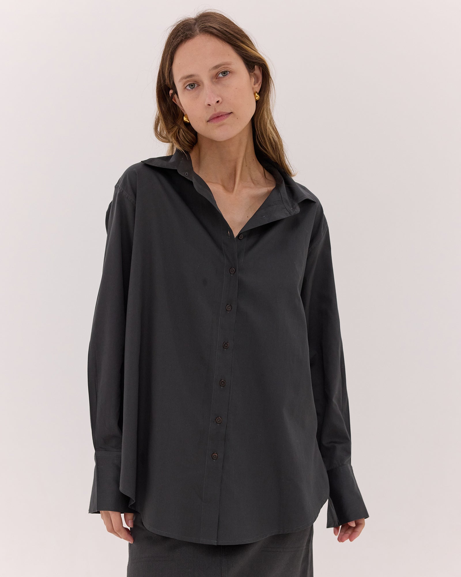 The Split Back Shirt | Carbon