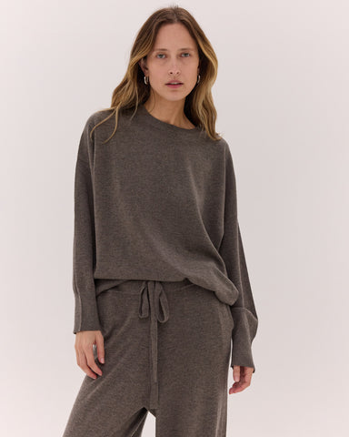 The Travel Crew Sweater | Squirrel