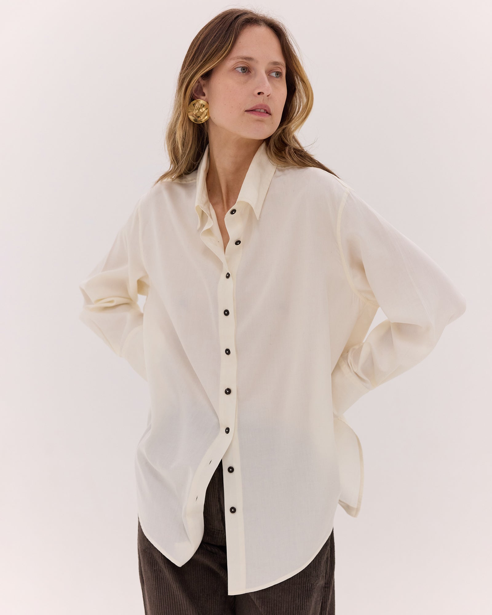 The Split Back Shirt | Vanilla
