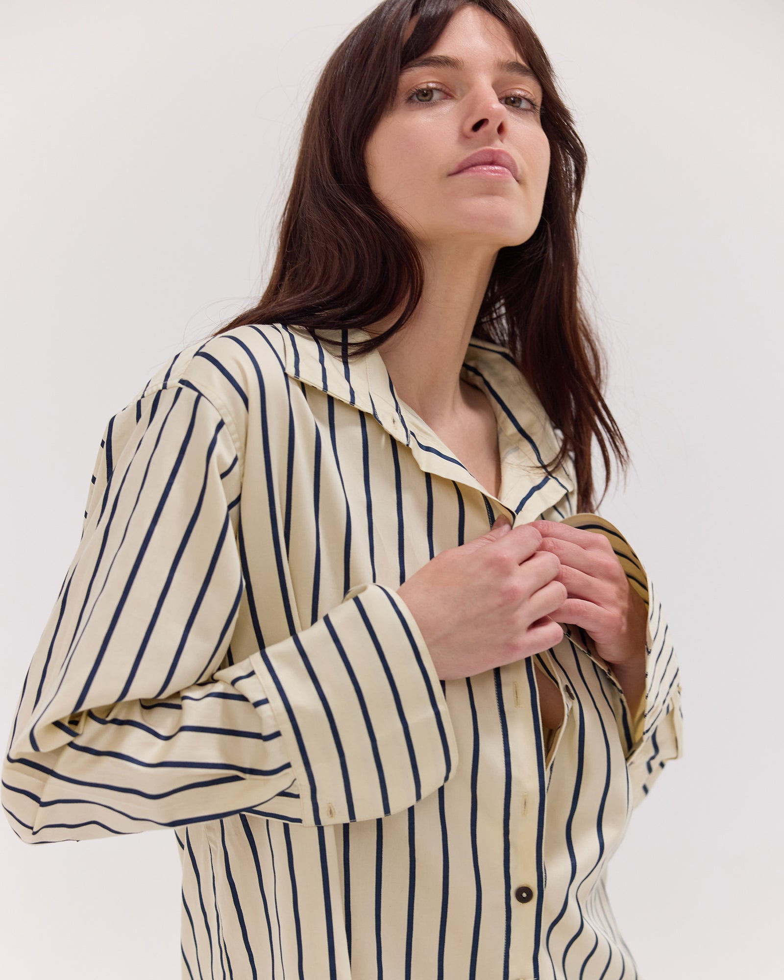 The Dropped Yoke Shirt | Cream & Navy