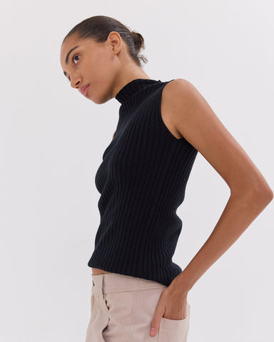 The Rib Funnel Neck Tank | Black