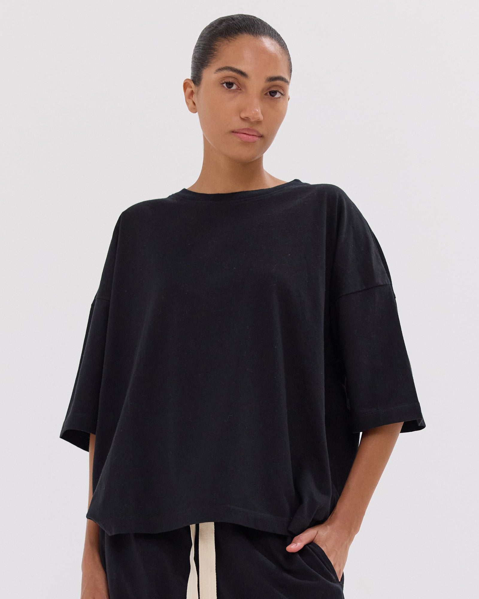 The Oversized Tee | Black