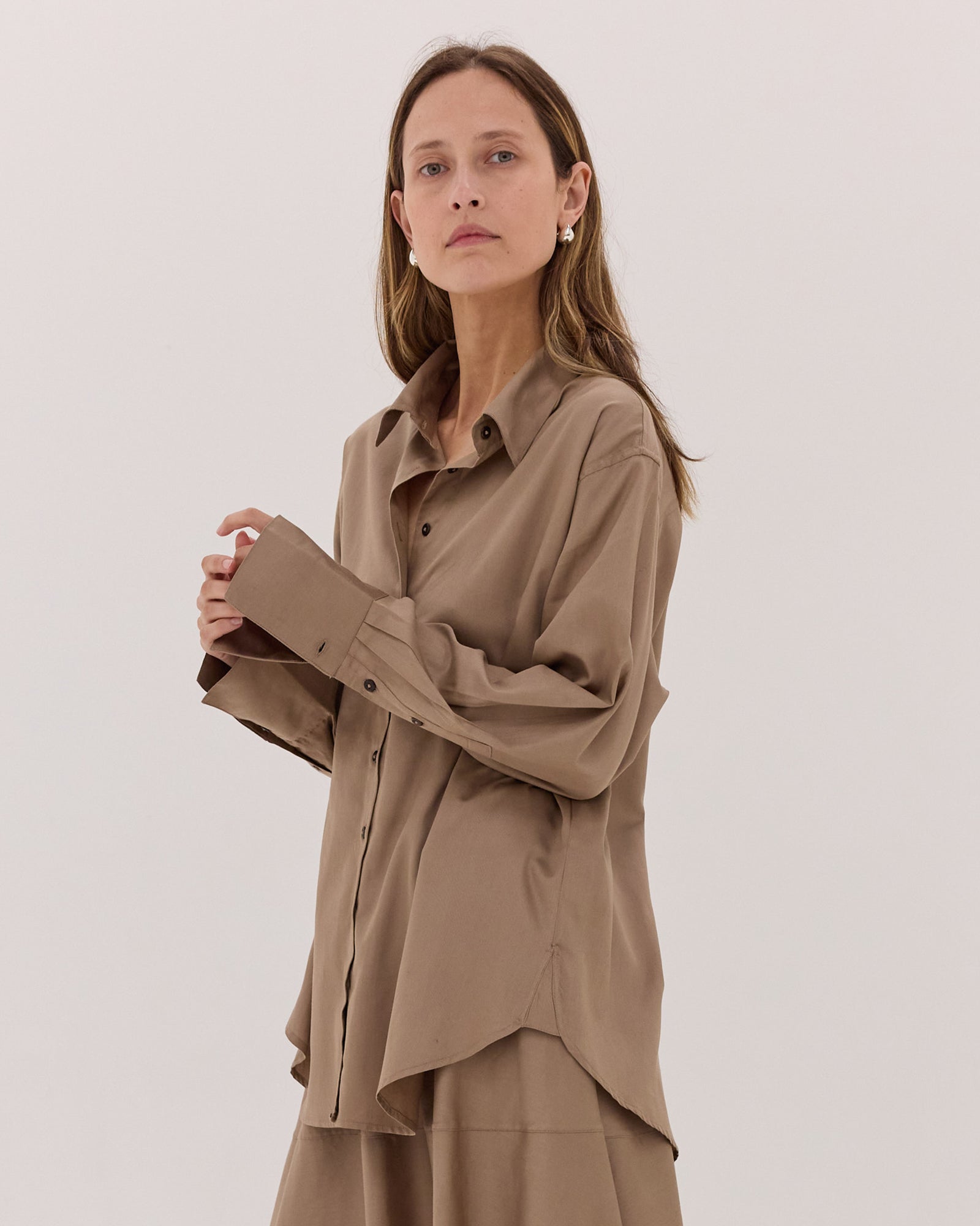 The Split Back Shirt | Praline