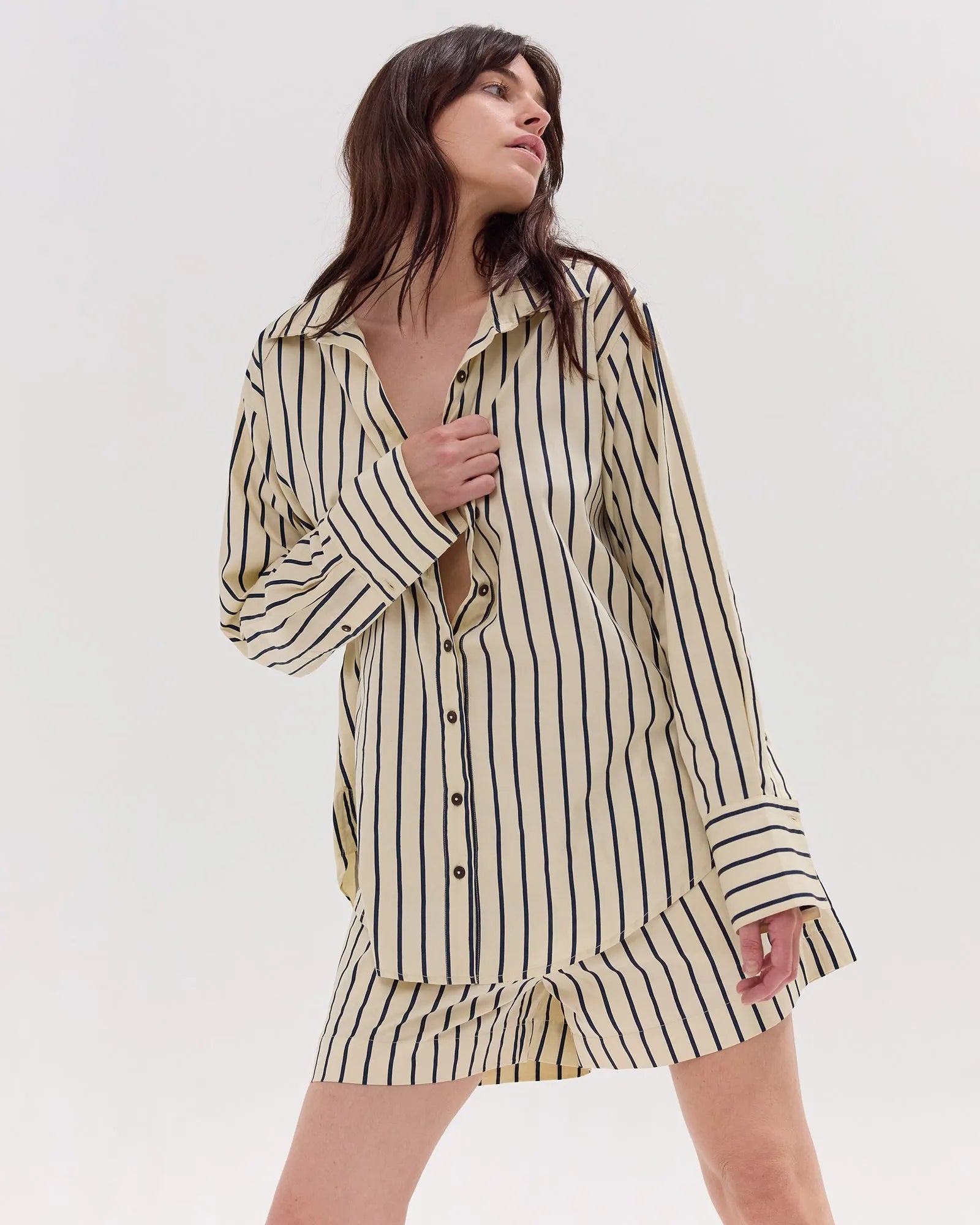 The Elastic Waist Shorts | Cream & Navy by Cloth & Co. 